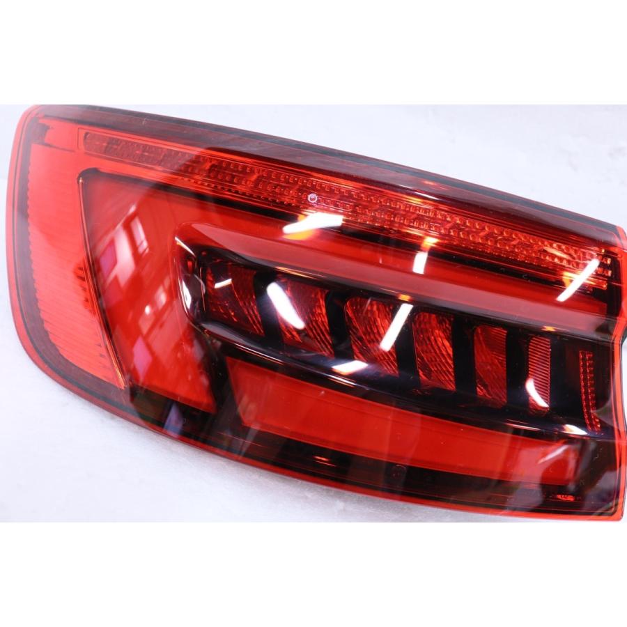 Audi（アウディ） 206-1680-E☆美品 LED セダン☆8W 9B アウディA4 左