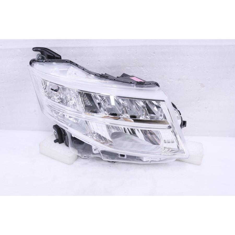 ルーミー 207-1606-Y☆【値下】LED☆M900A/M910A ルーミー☆右