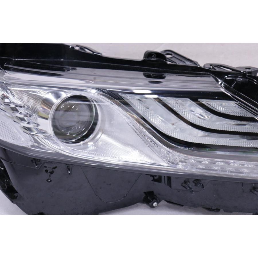 カムリ 208-138-Q☆【値下】美品 LED AXVH70 カムリ☆右ヘッドライト