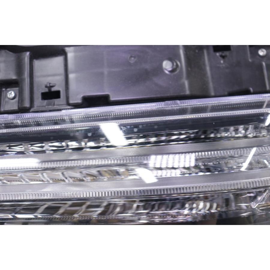 トヨタ ヴェルファイア30前期 ヘッドライト 左右セット ヴェルファイア 208-748-B☆【値下】前期 LED☆30 ヴェルファイア☆左