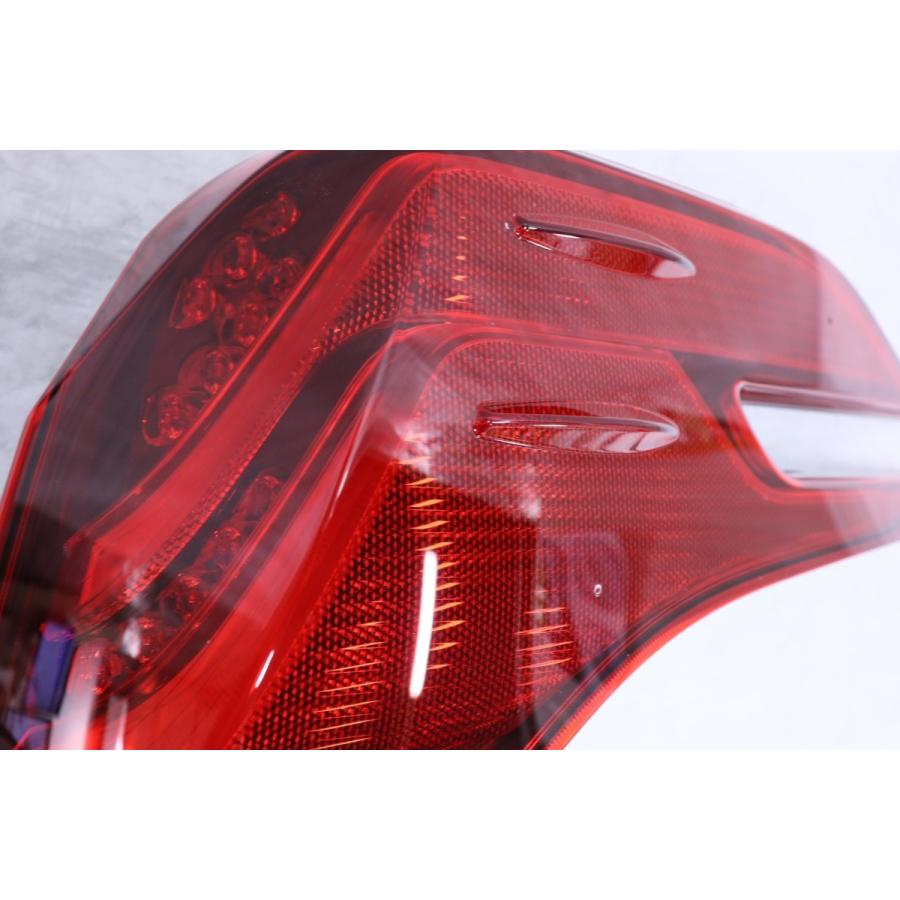 アルファード 209-790-5☆美品 前期 30 HV 右テールライト 58-68 打刻