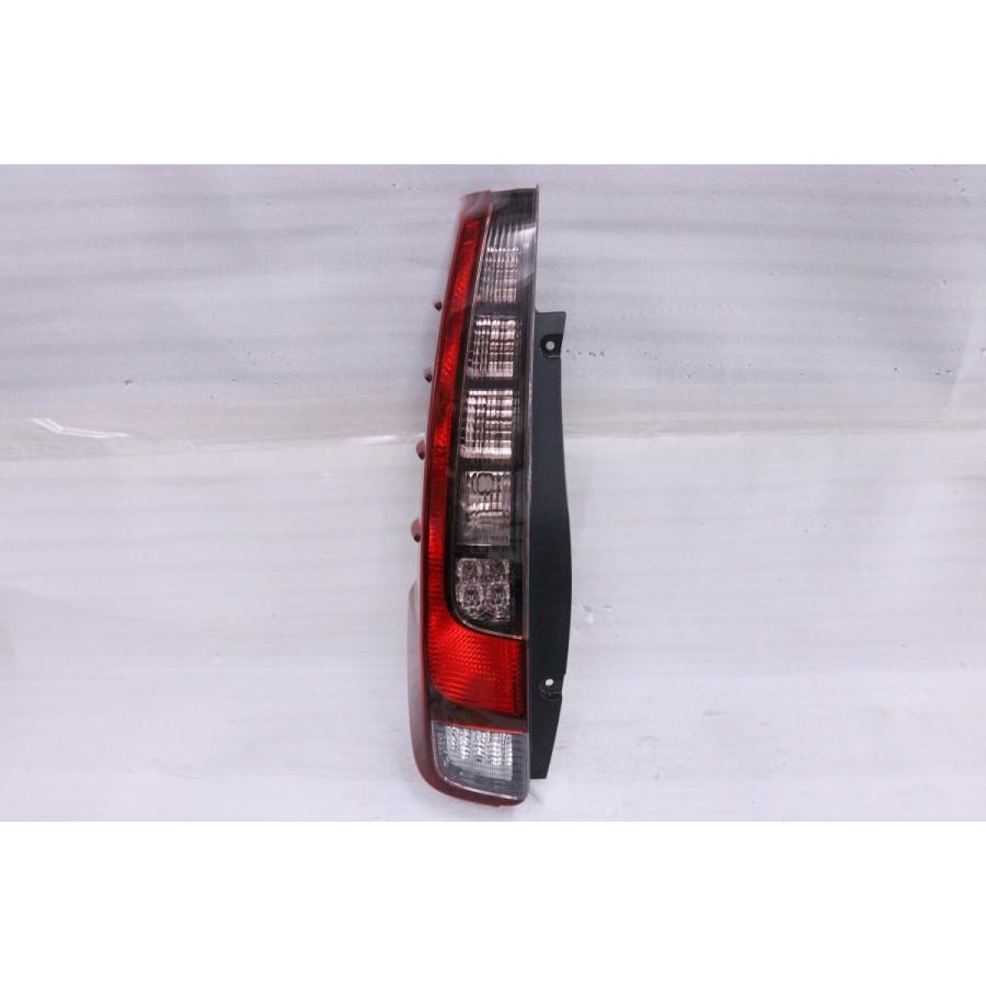 平成31年 DBA-ZRR80G トヨタ エスクァイア テールランプセット 平成31