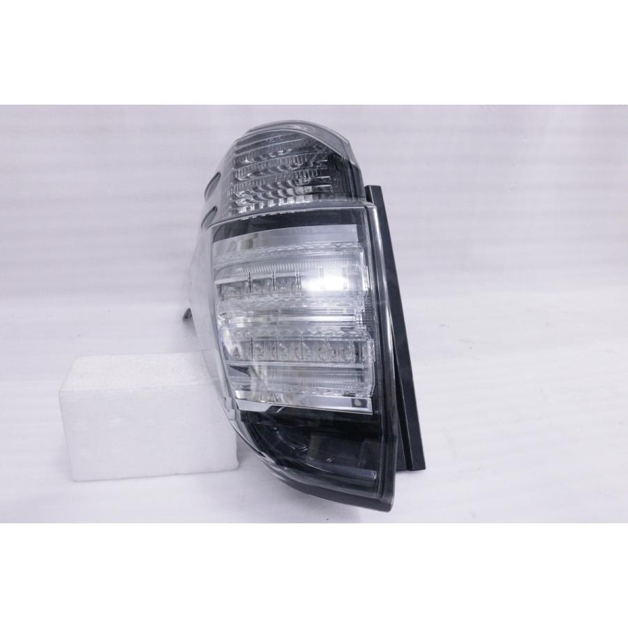 ヴェルファイア 20Y45☆美品☆AGH30W HV☆左テールライト KOITO 58-69