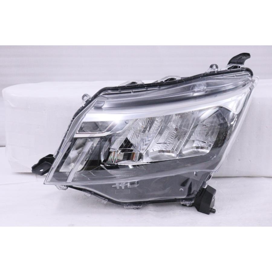 ルーミーM900A 後期LED ヘッドライト左 STANLEY W6249 ルーミーM900A 後期LED ヘッドライト左 STANLEY W6249