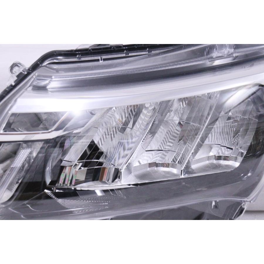 ルーミーM900A 後期LED ヘッドライト左 STANLEY W6249 ルーミーM900A 後期LED ヘッドライト左 STANLEY W6249