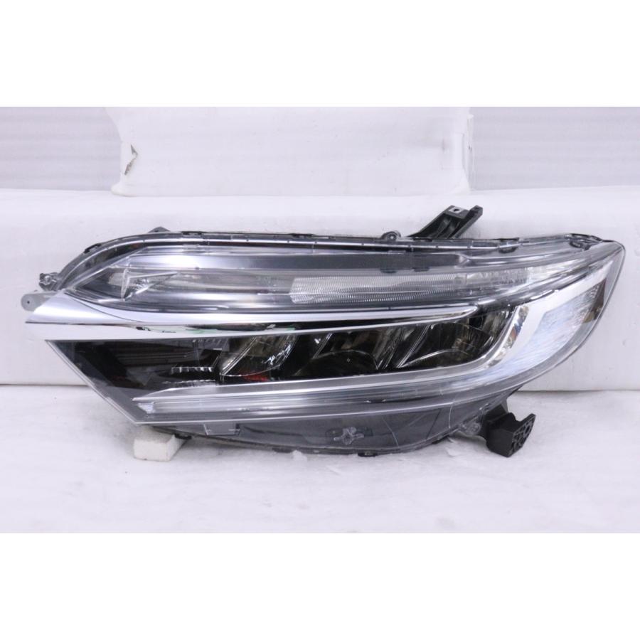 シャトルハイブリッド左ヘッドライト品-