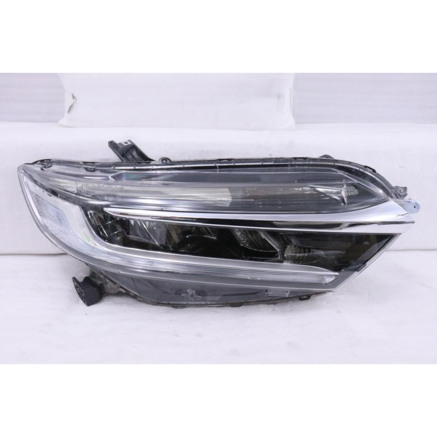 21-1967☆前期 LED GP7 シャトルハイブリッド☆右ヘッドライト STANLEY