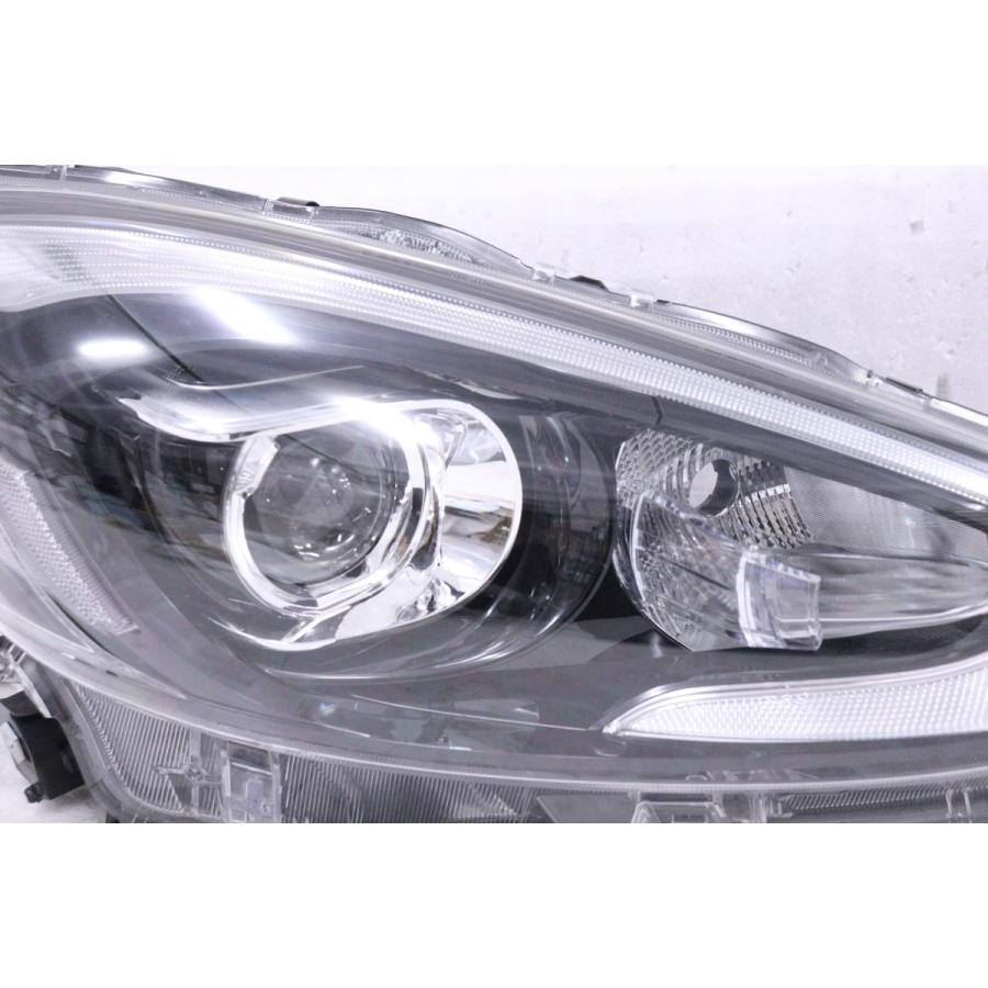 アクア 21-2234☆美品☆後期 LED NHP10 アクア☆右ヘッドライト KOITO
