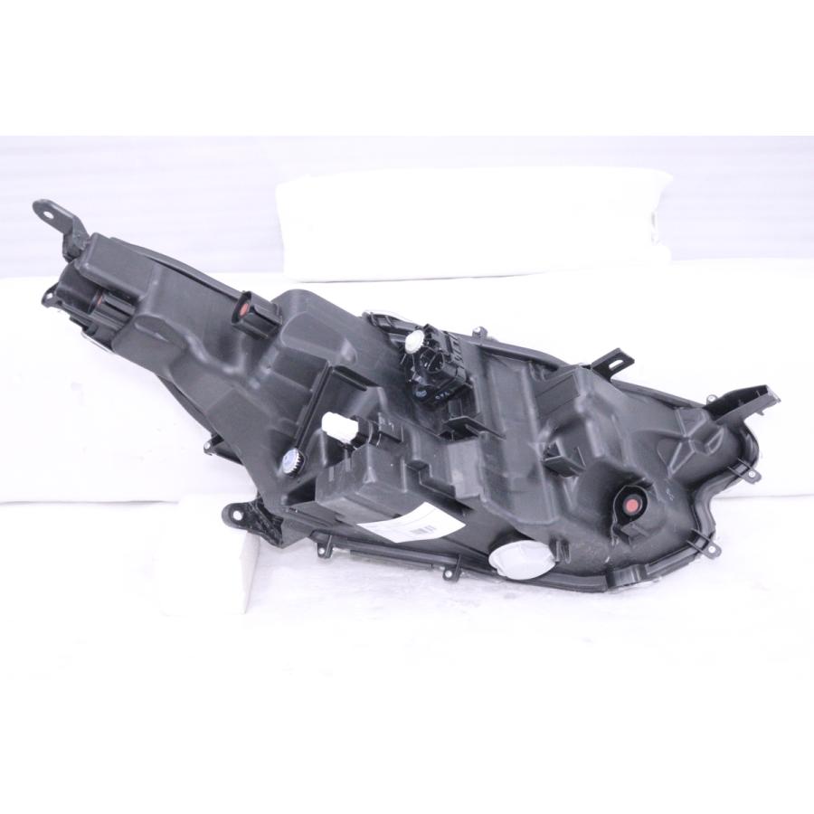 トヨタ（TOYOTA） 21-2268☆美品☆LED MXPA10 ヤリス☆左ヘッドライト
