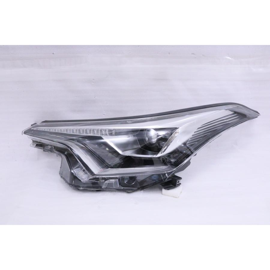 C-HR 2111381☆前期 LED NGX10 C-HR☆左ヘッドライト KOITO 10-101 打 