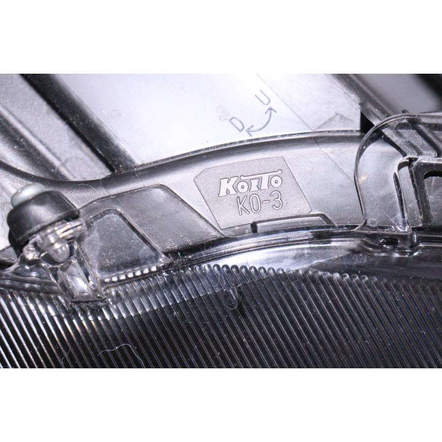 トヨタ（TOYOTA） 2111570☆美品☆LED MXPA10 ヤリス☆右ヘッドライト