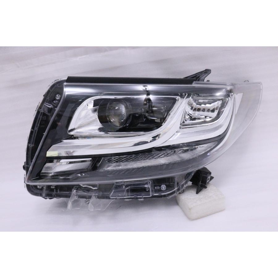 AGH30W　トヨタ　アルファード　ヘッドライト 21118☆前期 LED AGH30W アルファード HV☆左ヘッドライト