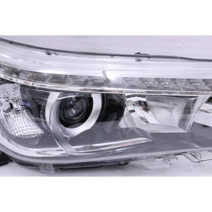 ハイラックス 2111834☆美品☆前期 LED GUN125 ハイラックス☆右ヘッド 