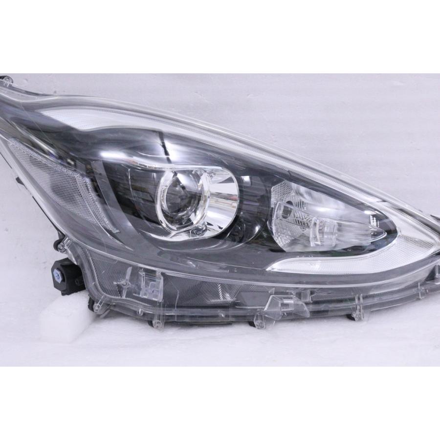 アクア 212883☆美品☆後期 LED NHP10 アクア☆右ヘッドライト KOITO