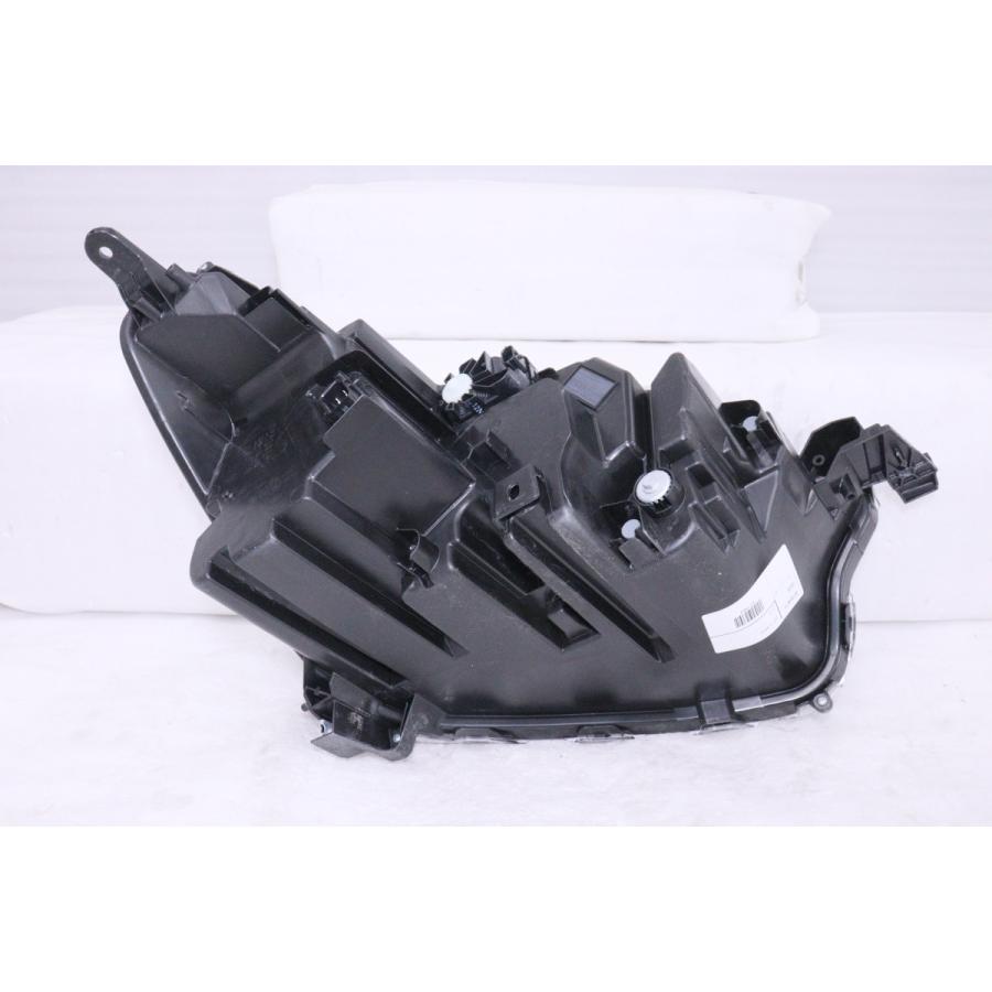トヨタ（TOYOTA） 22-1464☆【値下】美品☆LED A200A ライズ Z☆左