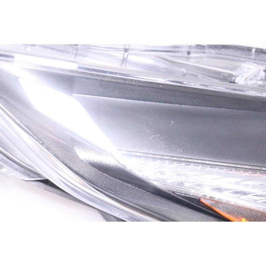 プリウス 22-640☆美品☆前期 LED ZVW50 プリウス☆右ヘッドライト