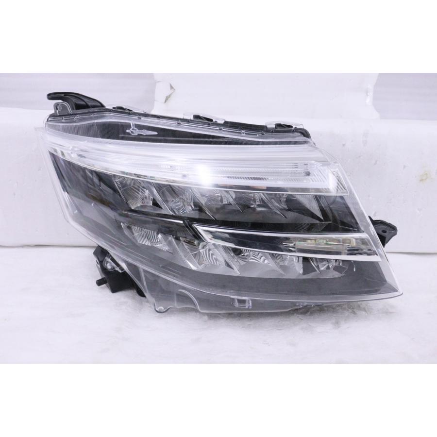 ルーミー M900A 後期LED ヘッドライト 右 STANLEY W6249 28 トヨタ 純正 ルーミー 右 LEDヘッドライト STANLEY W6249
