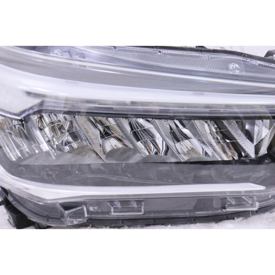 トヨタ 23-2046☆【値下】LED A200A ライズ☆右ヘッドライト Z トヨタ 23-2046☆【値下】LED A200A ライズ☆右ヘッドライト Z