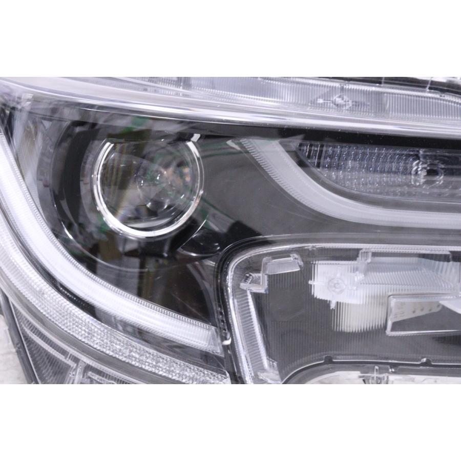 カローラ 23-2748☆【値下】美品 LED NRE210 ツーリング HV☆右ヘッド