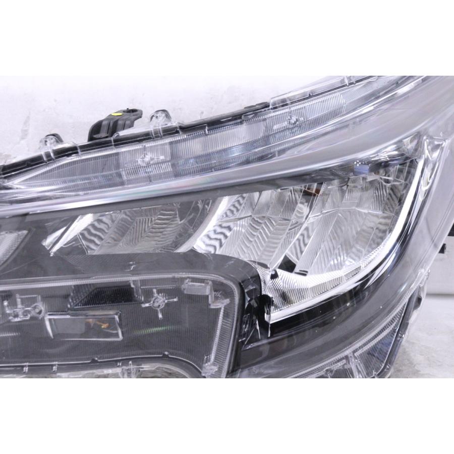 23-60☆美品☆LED ZRE212 カローラ ツーリング☆左ヘッドライト KOITO 
