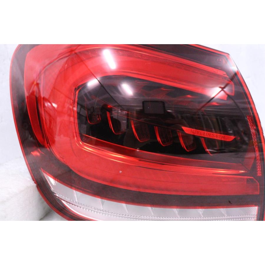 Mercedes-Benz 23-721☆美品☆ LED W177 ベンツAクラス☆左テール 