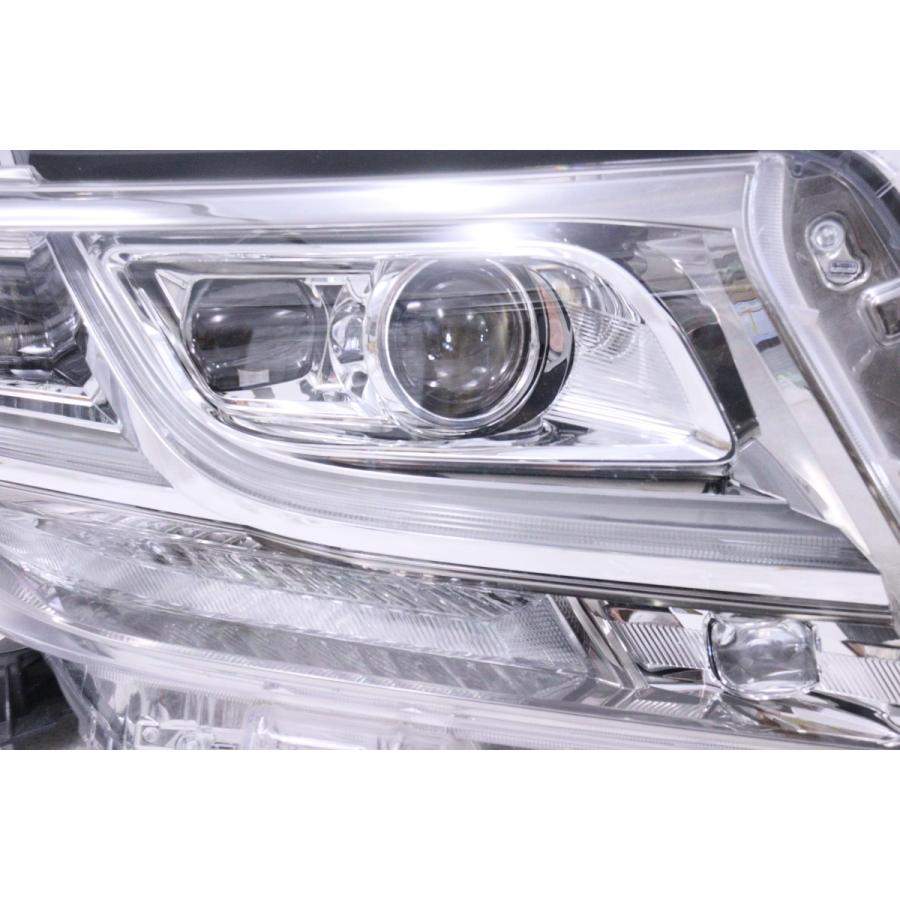 アルファード 23-733☆美品☆前期 LED AGH30W アルファード☆右ヘッド