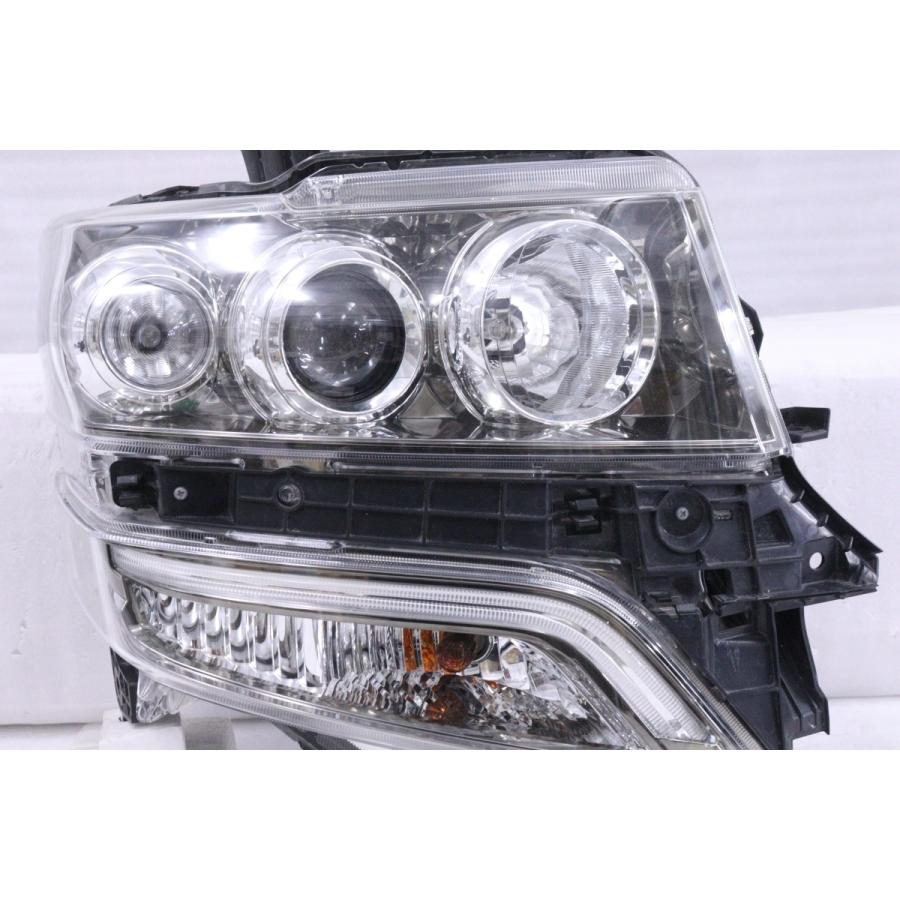 ホンダ 24-1101☆HID JF1 N-BOXカスタム☆右ヘッドライト KOITO