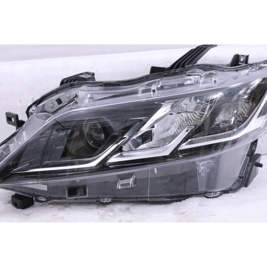 日産セレナC27 後期純正 左ヘッドライトLED KOITO 100-23784