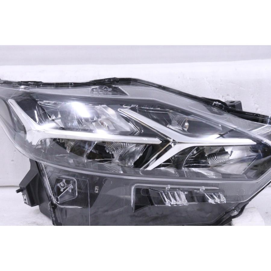 日産（NISSAN） 24-1372☆【値下】美品☆LED B44W デイズ☆右ヘッド 