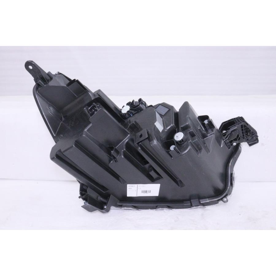 トヨタ（TOYOTA） 24-1567☆【値下】美品☆LED A200A ライズ Z☆左