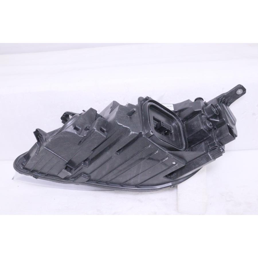 ボルボ（VOLVO） 24-2012☆【値下】後期 LED MB ボルボV40☆右ヘッド