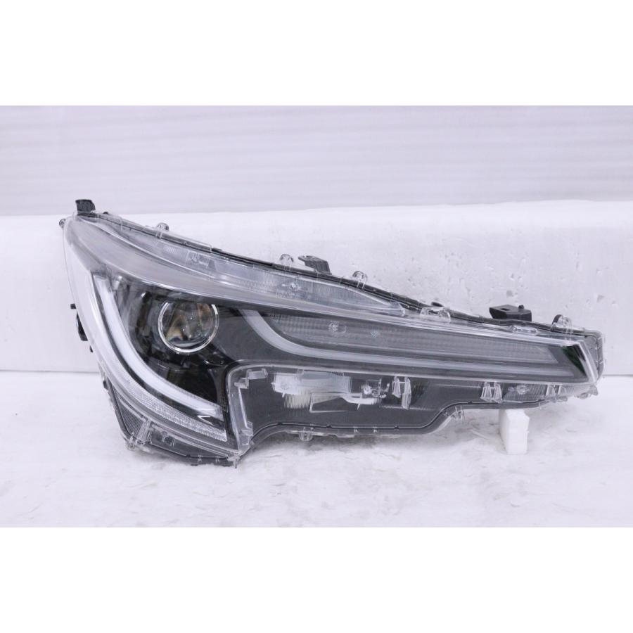 24-2137☆美品☆LED NRE210H カローラスポーツ☆右ヘッドライト KOITO