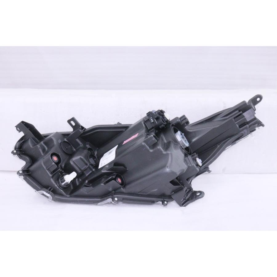24-2942☆美品☆ハロゲン MXPA10 ヤリス☆右ヘッドライト KOITO K0-1
