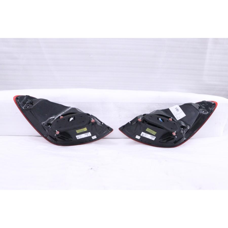 トヨタ（TOYOTA） 25-1573☆美品☆後期 LED W205 ベンツCクラス☆左右