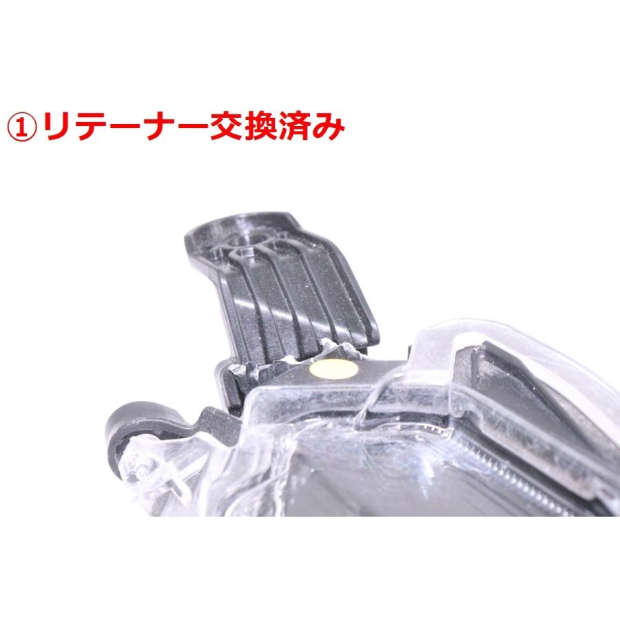 トヨタ（TOYOTA） 25-887☆美品☆LED NRE210H カローラスポーツ☆右