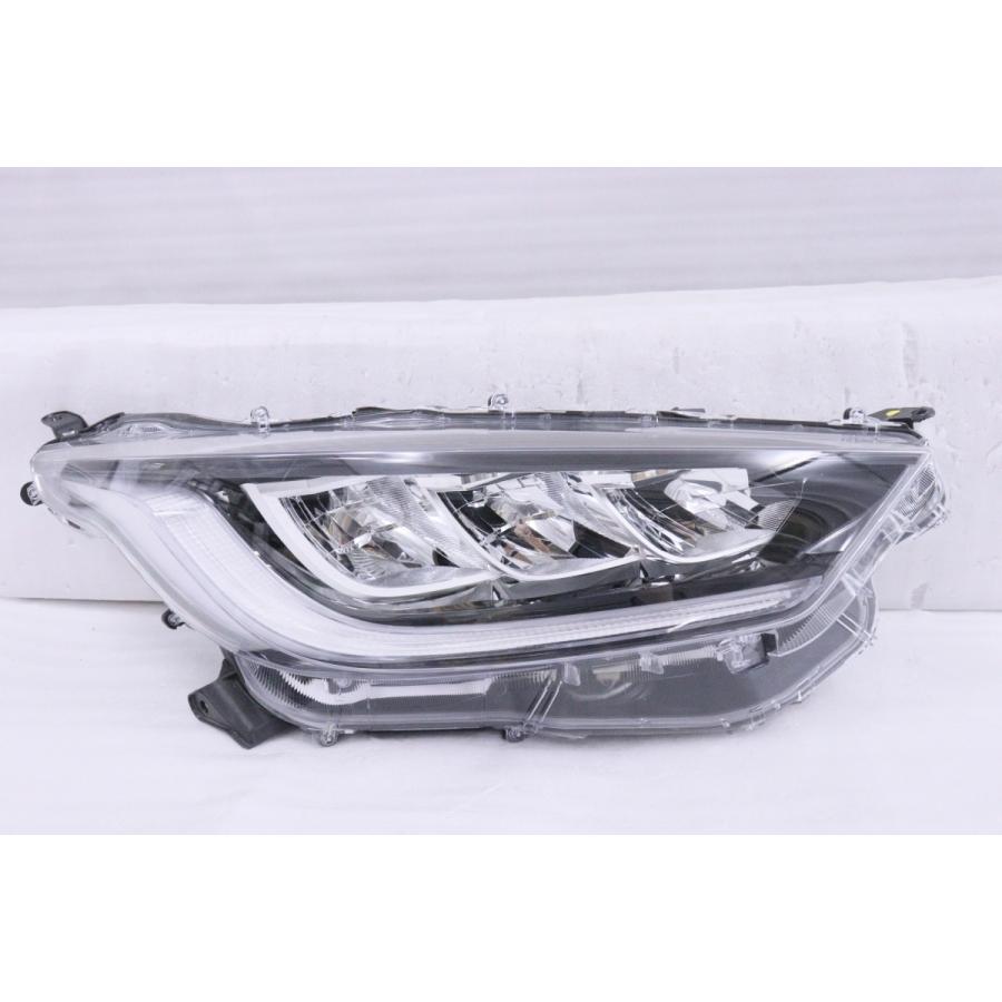 MXPA10 ヤリス 右ヘッドライト コイト K0-3 25-95☆美品☆LED MXPA10 ヤリス☆右ヘッドライト KOITO K0-3 打刻:K2