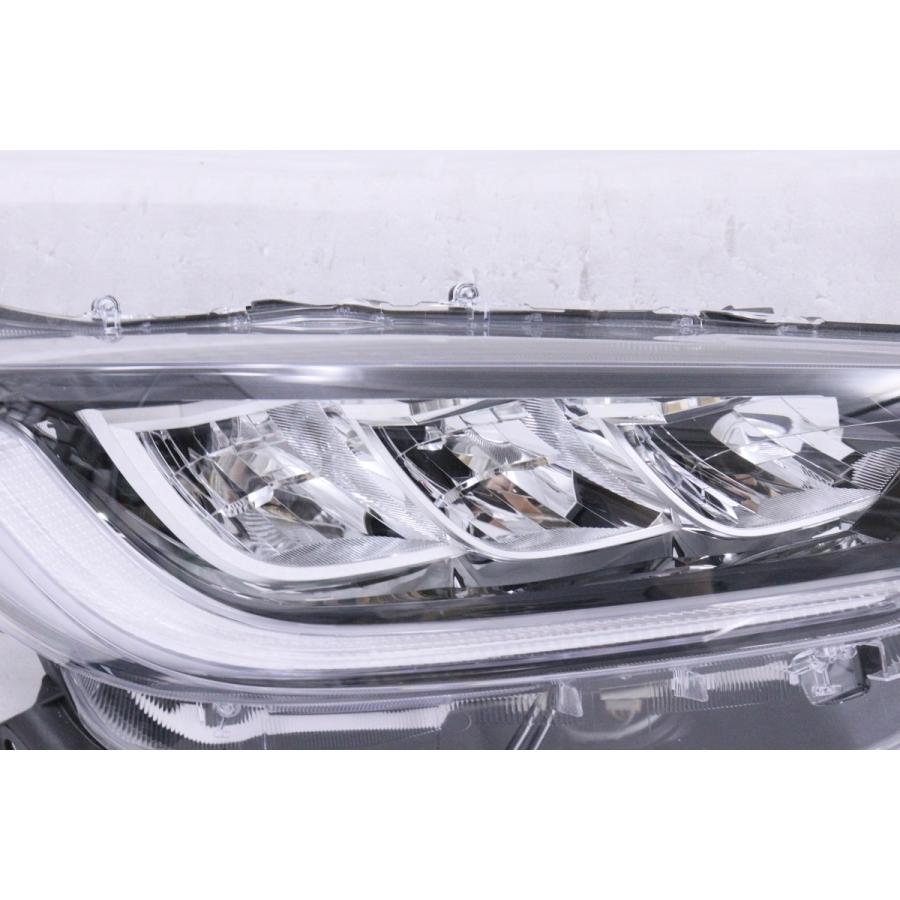 25-95☆美品☆LED MXPA10 ヤリス☆右ヘッドライト KOITO K0-3 打刻:K2