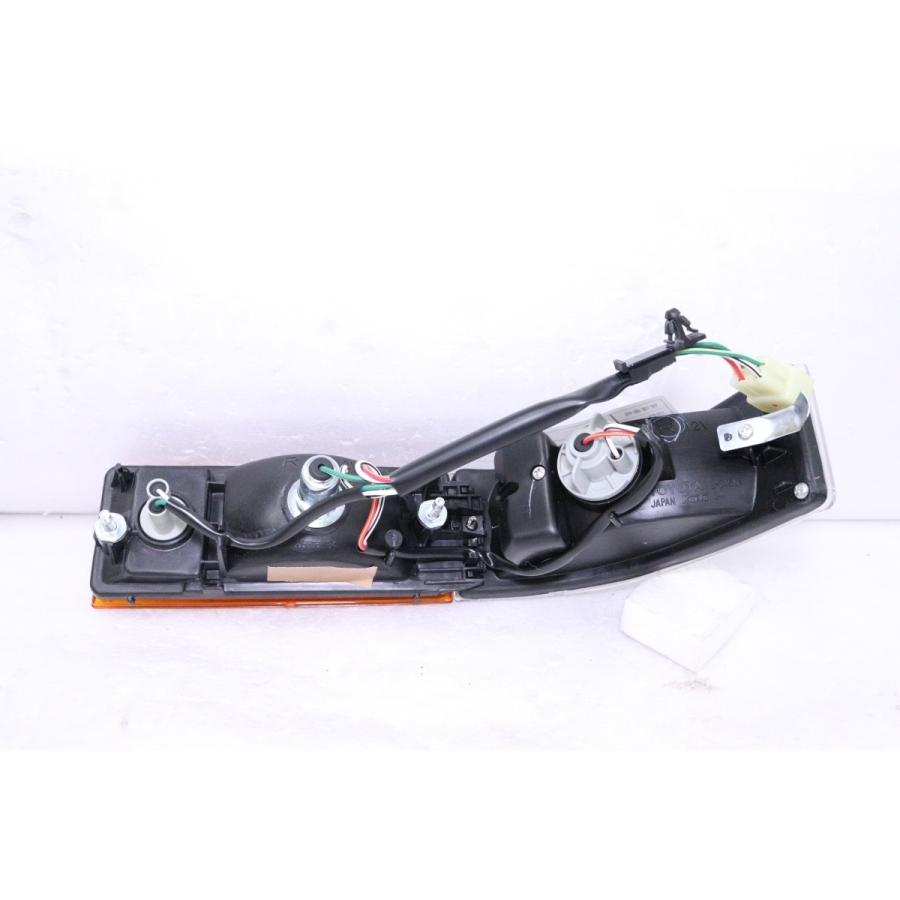 26-1112☆未使用品☆AE86 スプリンター トレノ☆右ウィンカー KOITO 12