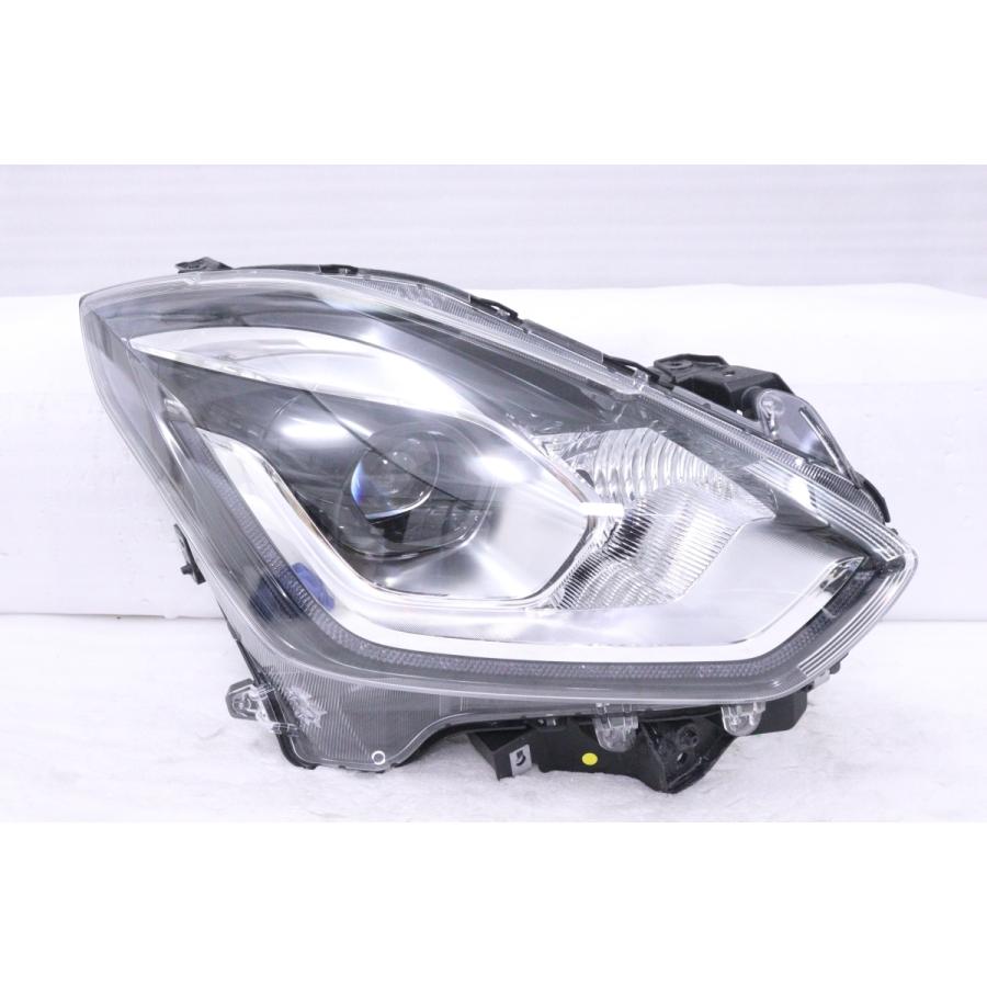 26-1382☆美品☆LED ZC83S スイフト☆右ヘッドライト STANLEY W2967 打 