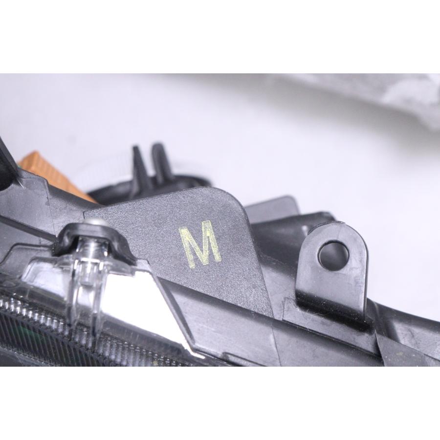 26-1699☆【値下】美品☆LED NRE210 カローラ ツーリング☆右ヘッド