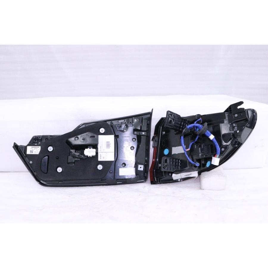 26-1895☆【値下】美品☆後期 LED RC1 オデッセイ☆左テールライト