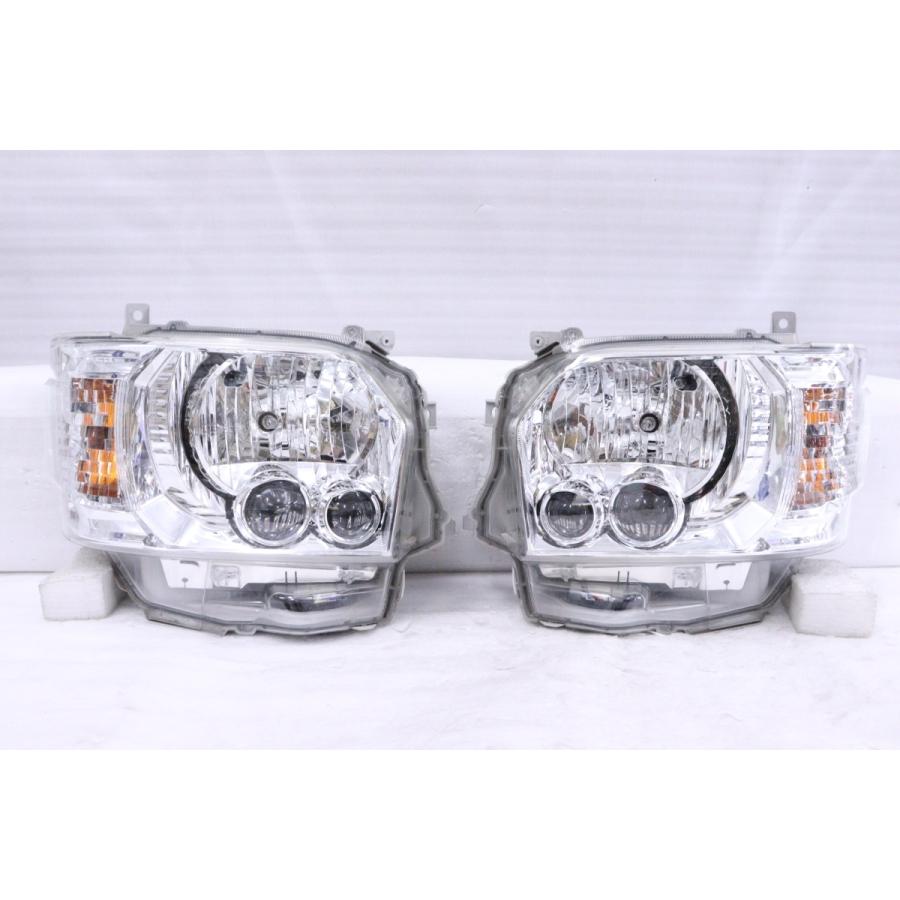 26-1949☆4型〜 LED 200系 ハイエース☆左右ヘッドライト