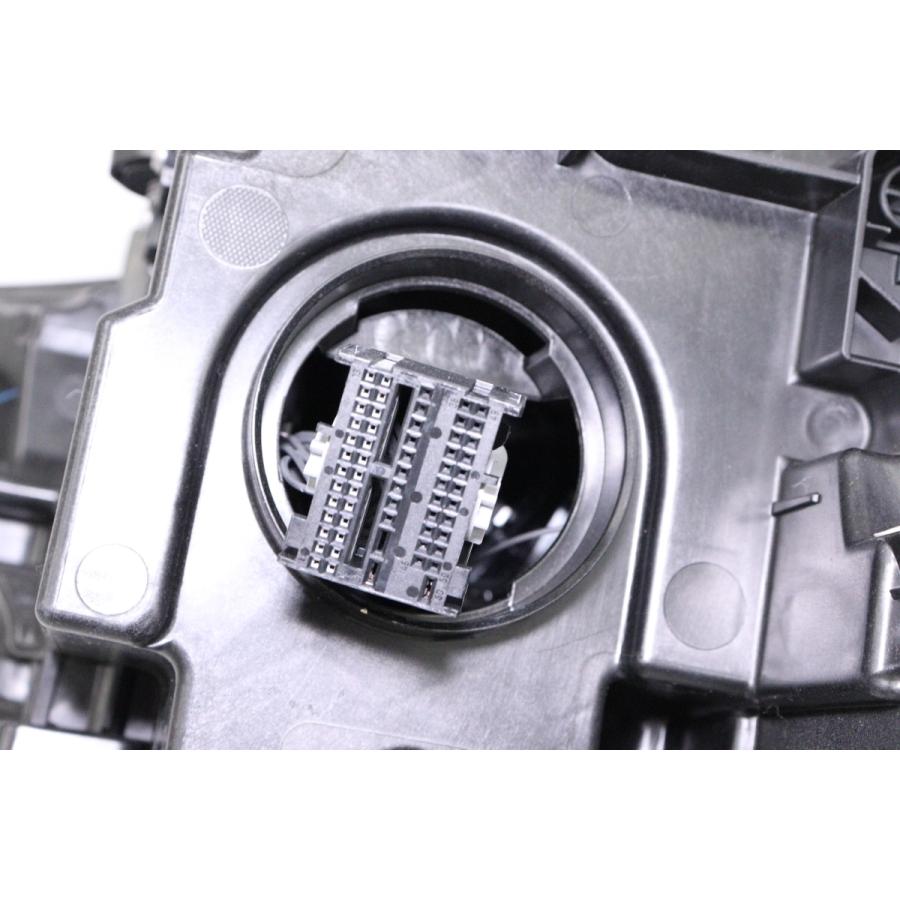 26-22☆LED G20 BMW3シリーズ☆右ヘッドライト 9465224-06/LE16C6385