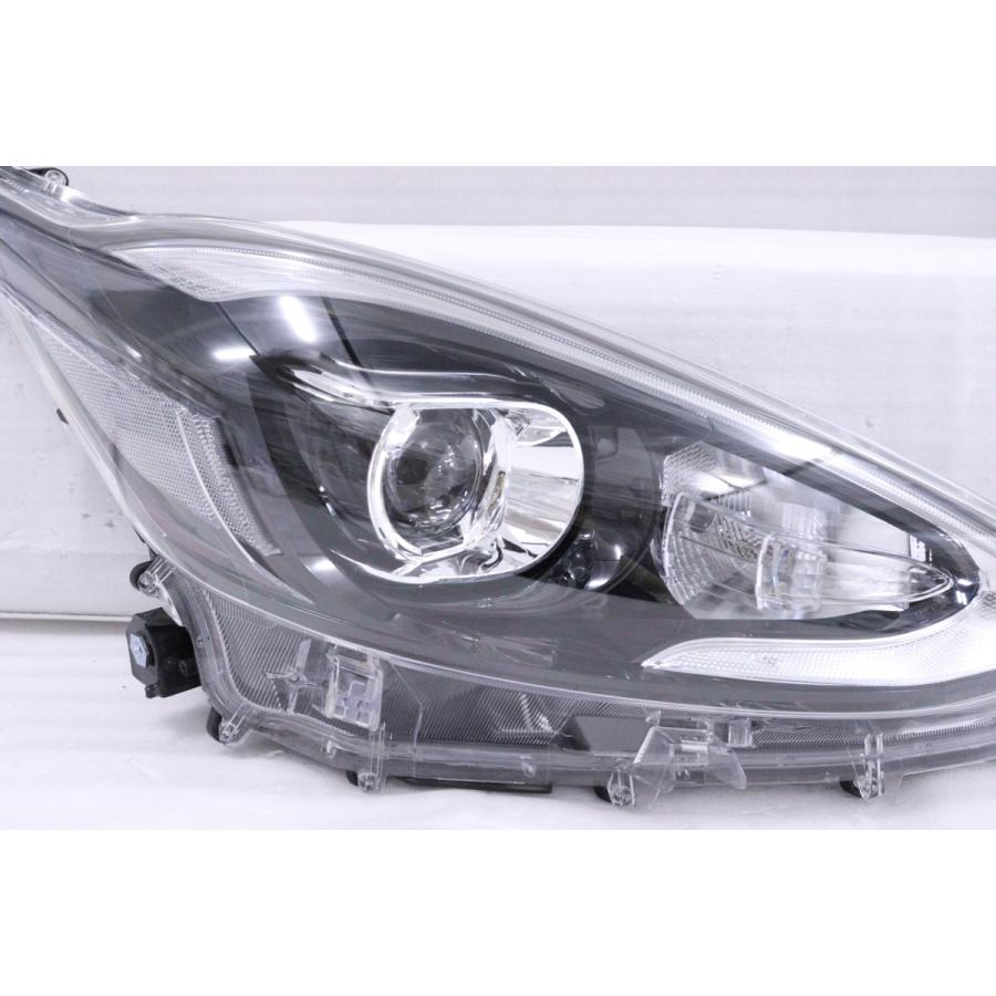 26-2667☆美品☆後期 LED NHP10 アクア☆右ヘッドライト KOITO 52-315