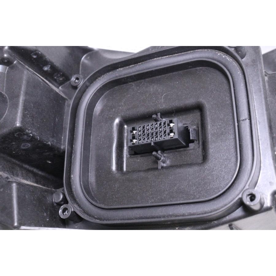 トヨタ（TOYOTA） 26-429☆【値下】後期 LED MB ボルボ V40☆左ヘッド