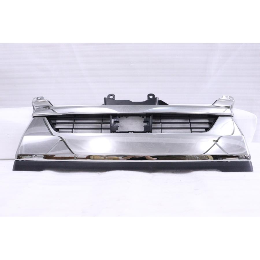 26-899☆6型 200系 ハイエース 標準 フロントグリル☆53100-26670