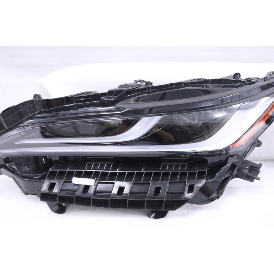MXUA80ハリアー Zレザーパッケージ ヘッドライト左右バンパー