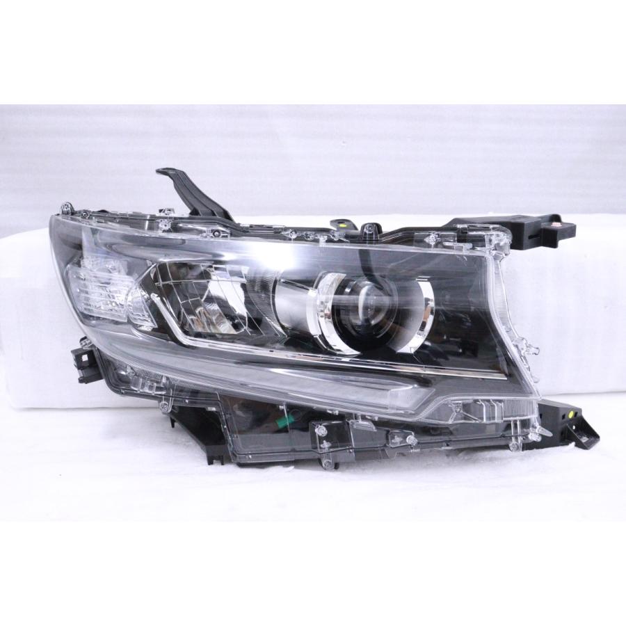 28-1140☆美品 後期 LED TRJ150W ランドクルーザープラド☆右ヘッド 