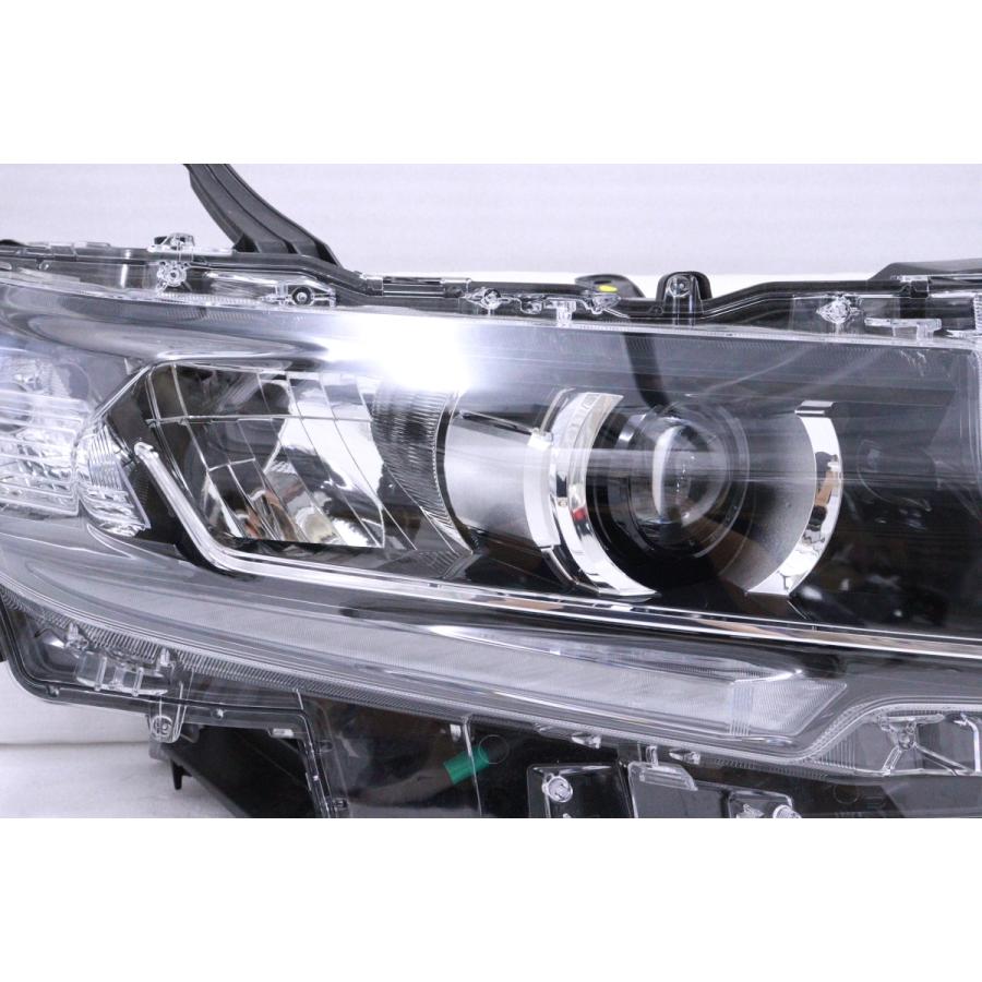 プラド 150 後期 純正 LED右ヘッドライト KOITO 60-262 28-1140☆美品 後期 LED TRJ150W ランドクルーザープラド☆右ヘッド