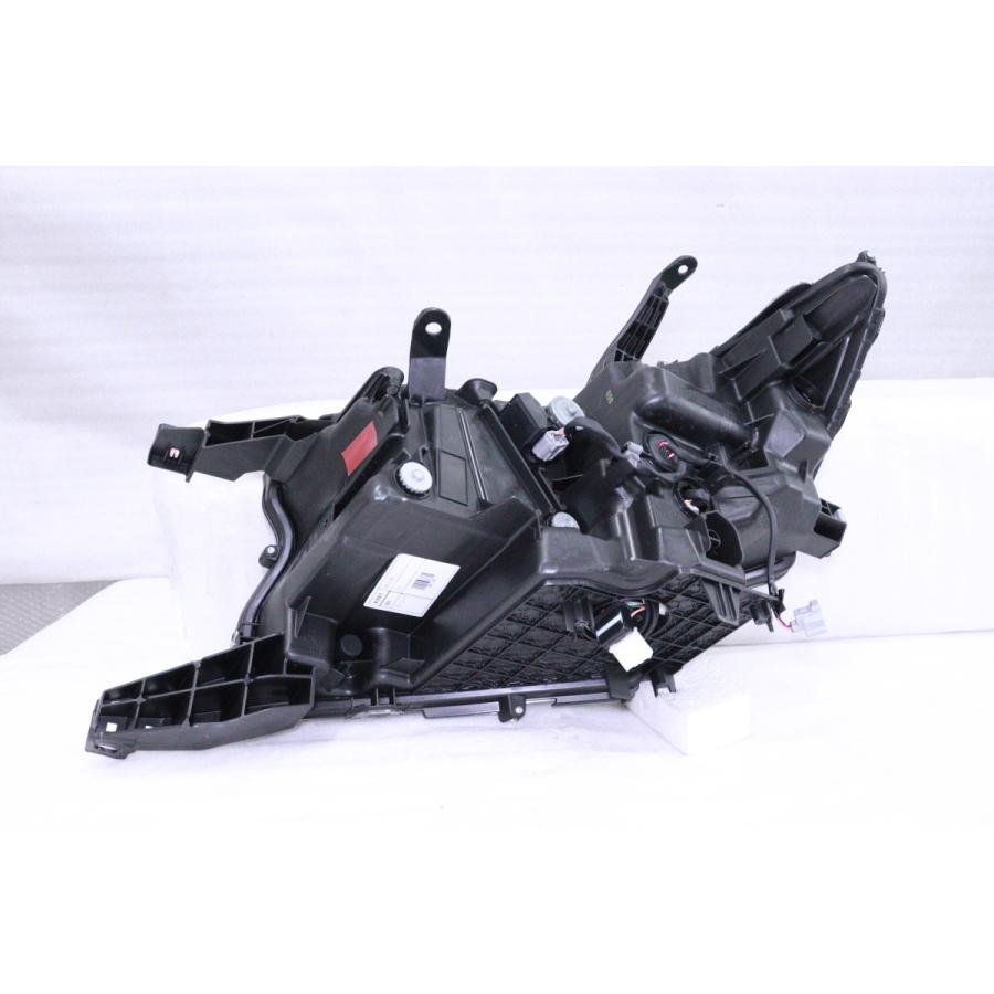プラド 150 後期 純正 LED右ヘッドライト KOITO 60-262 28-1140☆美品 後期 LED TRJ150W ランドクルーザープラド☆右ヘッド